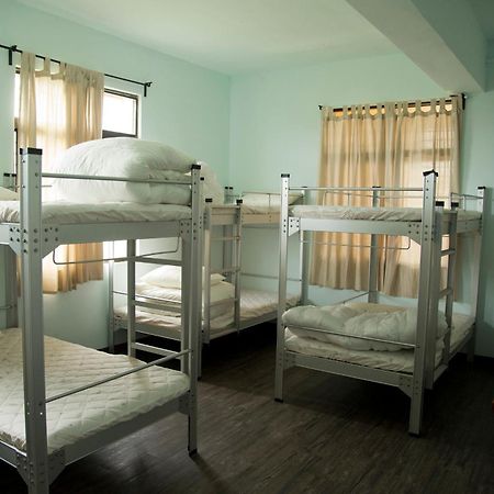 Hope Monkey Backpacker Apartment Taitung ภายนอก รูปภาพ